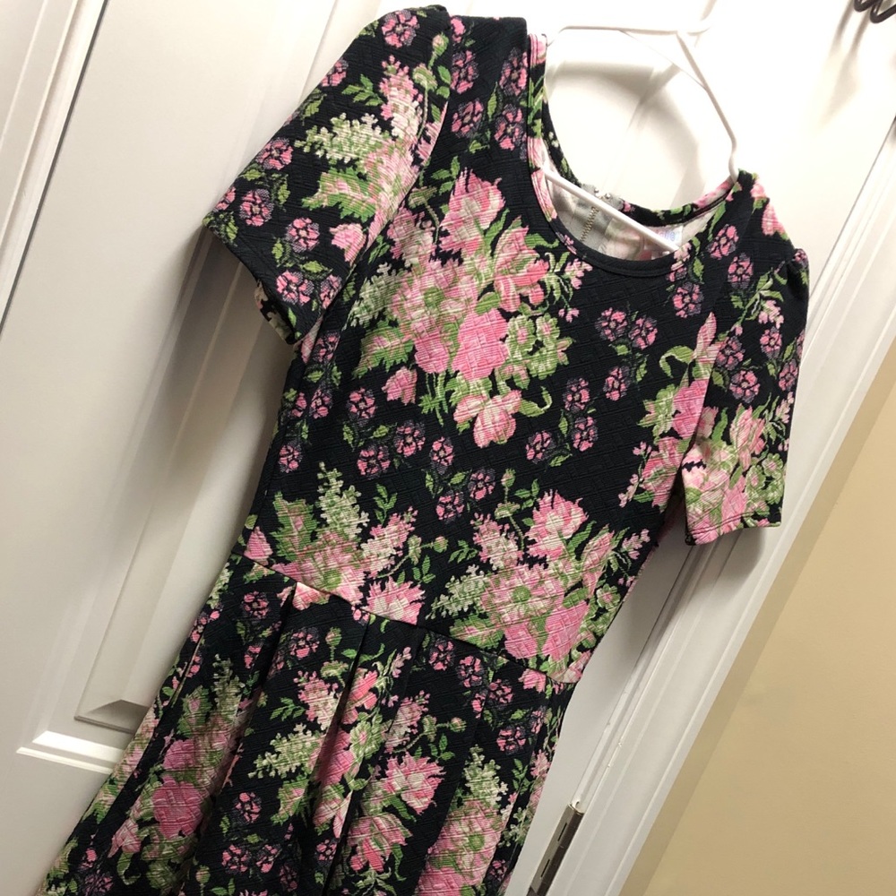 LuLaRoe Amelia Dress M EUC